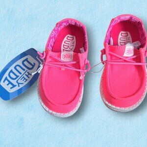 Hey Dude NWT Wendy Toddler Stretch Canvas Color: Neon Pink Toddler Size 6